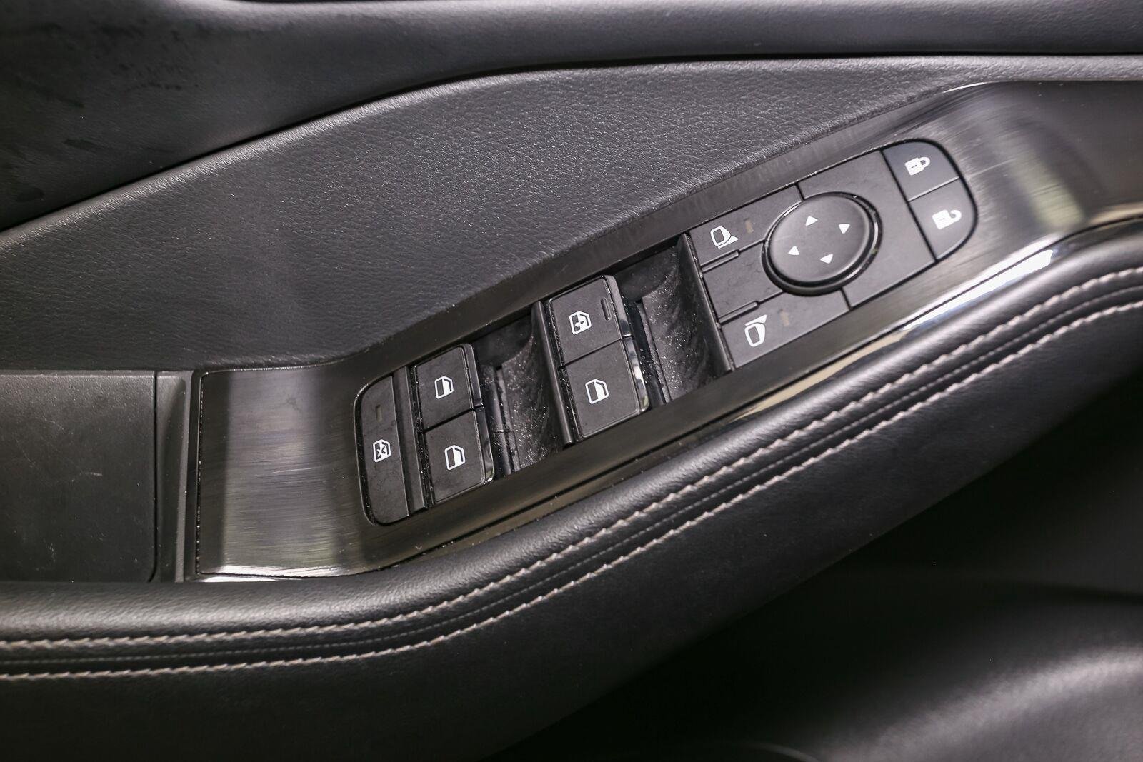 Used 2026 Super Black Nissan SV image 40