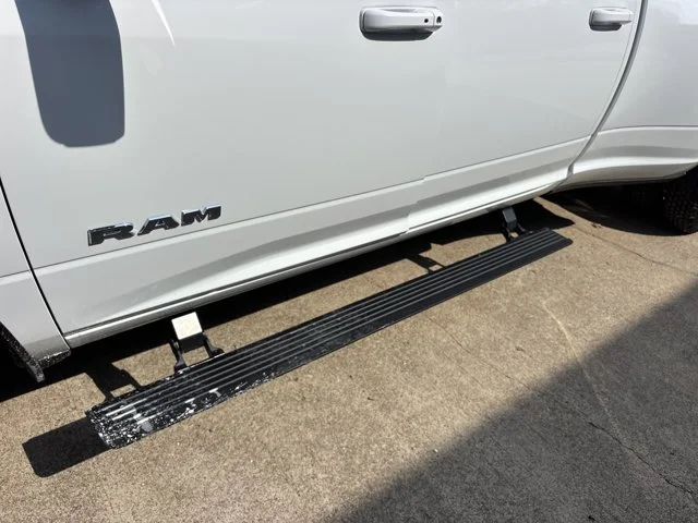 New 2026 Bright White Clear-Coat Exterior Paint RAM Laramie image 14
