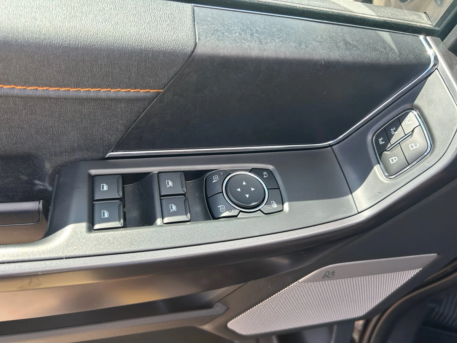New 2026 Agate Black Metallic Ford Tremor image 17
