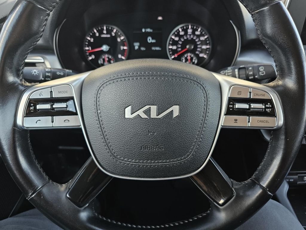 Used 2022 Silver Kia LX image 13