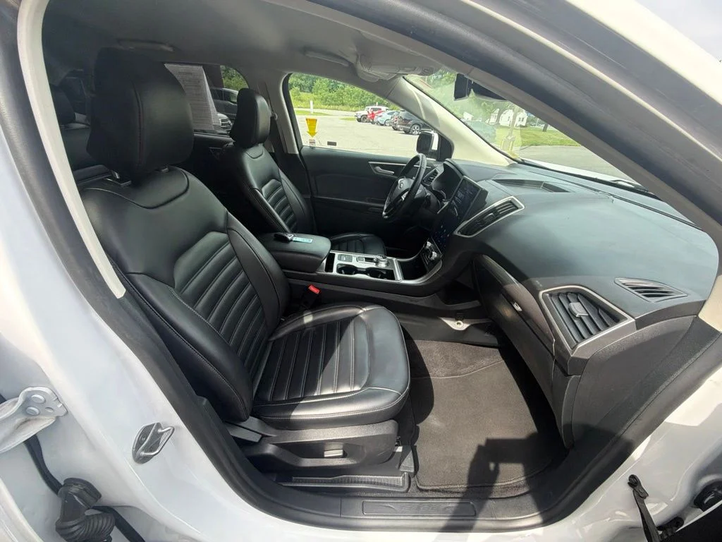 Used 2024 White Ford SEL image 38