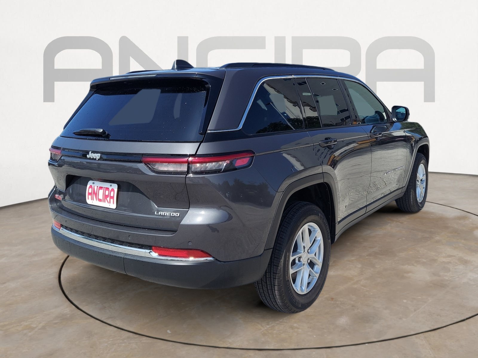 New 2026 Baltic Gray Metallic Clearcoat Jeep Laredo image 10