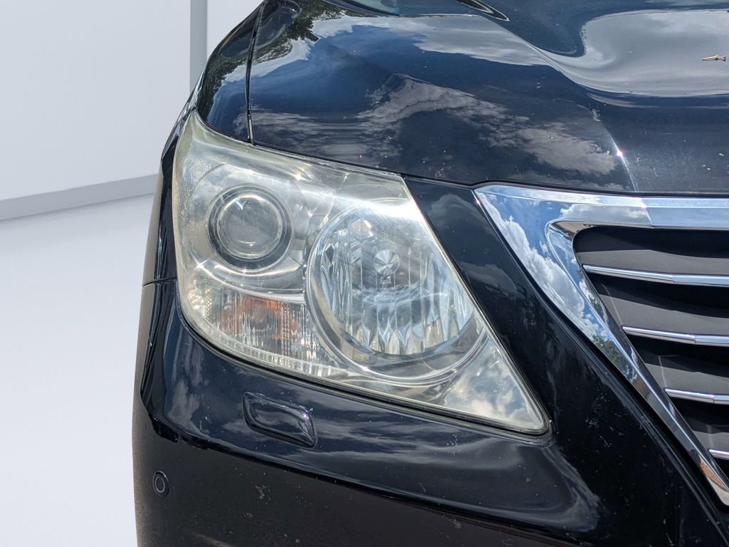 Used 2009 Black Lexus 570 image 9