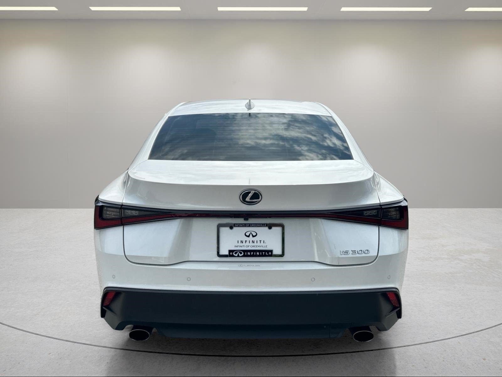 Used 2021 Eminent White Pearl Lexus IS 300 image 4