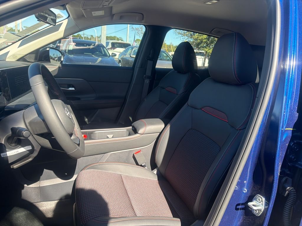 New 2026 Nissan Kicks SR 4D Sport Utility