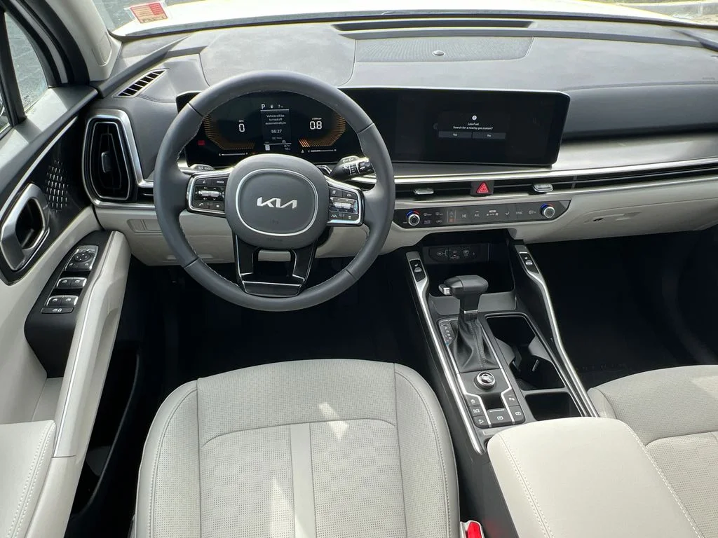 2025 Kia Sorento S - Photo 22