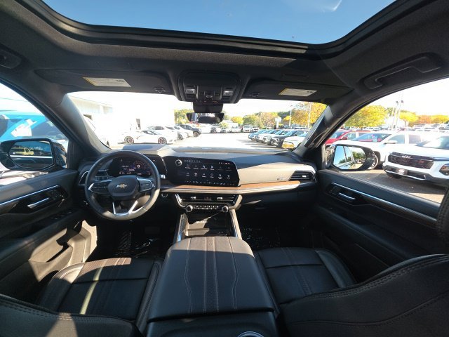 Used 2025 Black Chevrolet High Country image 14