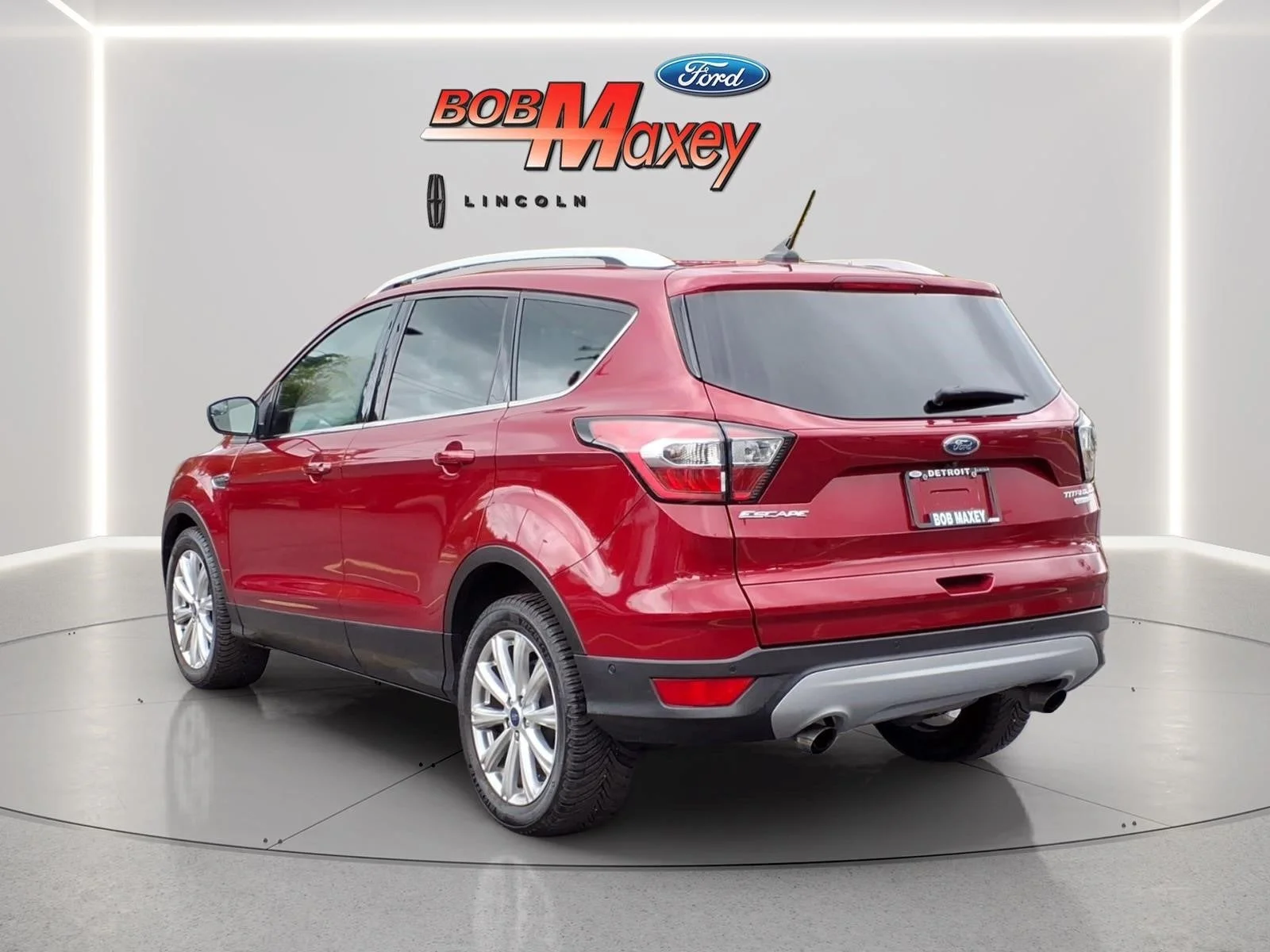 Used 2018 Ruby Red Metallic Ford Titanium image 33