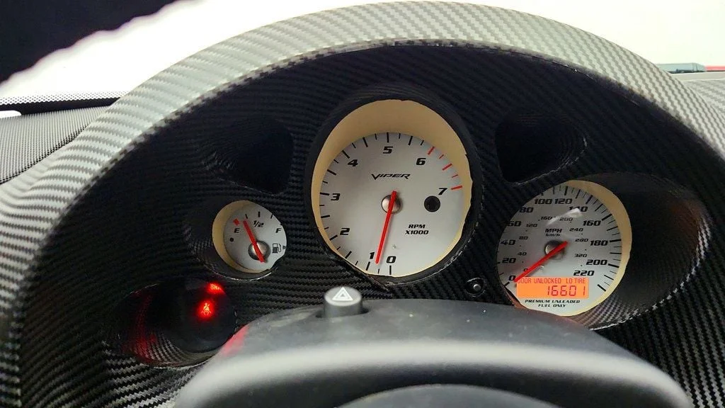 Used 2004 Viper Red Dodge 2dr Convertible SRT10 with Bluetooth Connectivity image 14