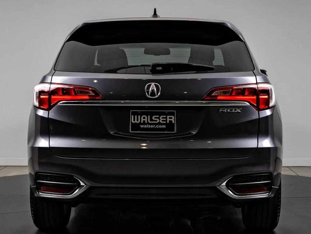 Used 2017 Modern Steel Metallic Acura w/Technology Pkg image 7