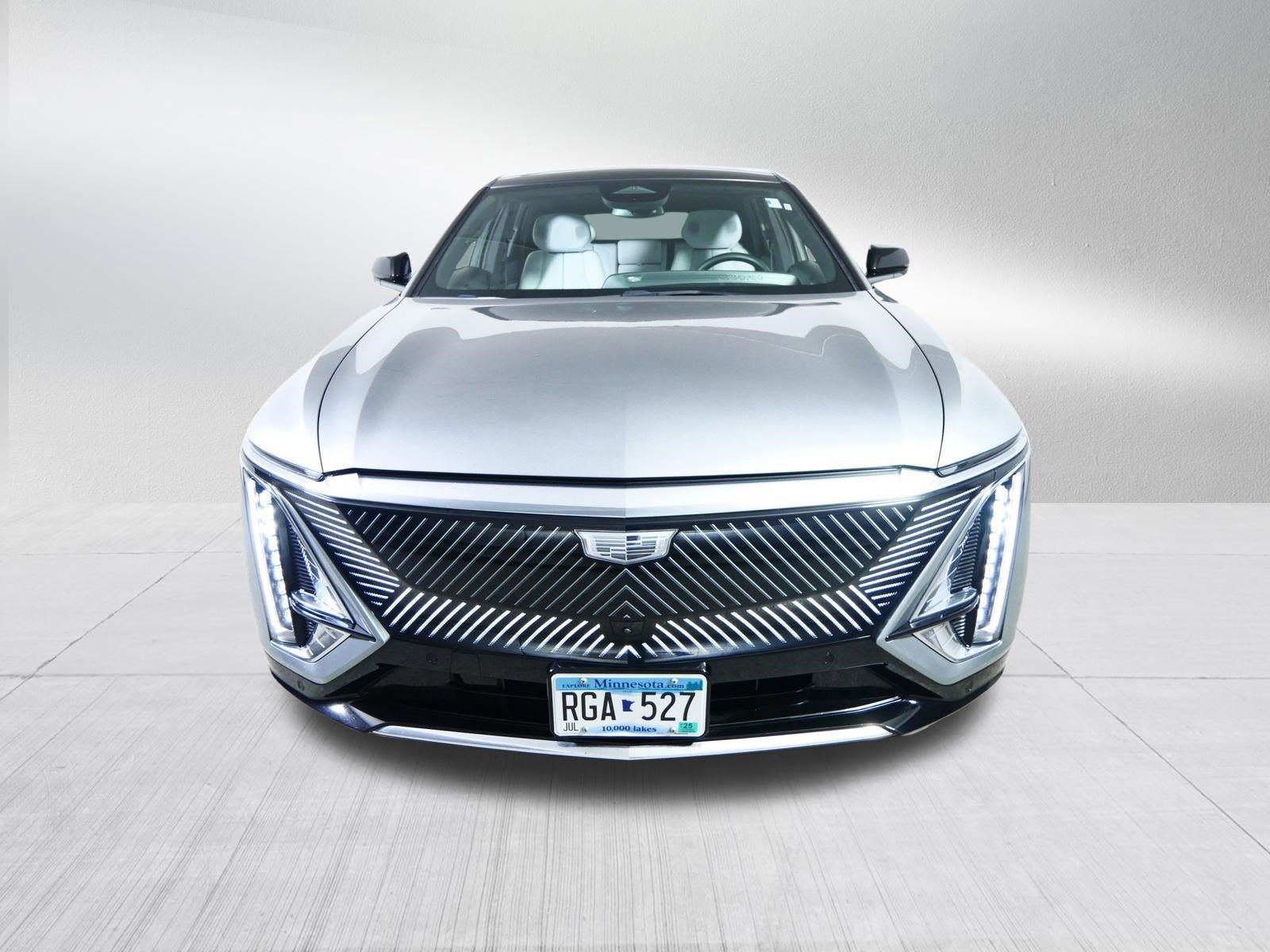 Used 2024 Cadillac LYRIQ Luxury 2 with VIN 1GYKPRRLXRZ114676 for sale in Golden Valley, Minnesota