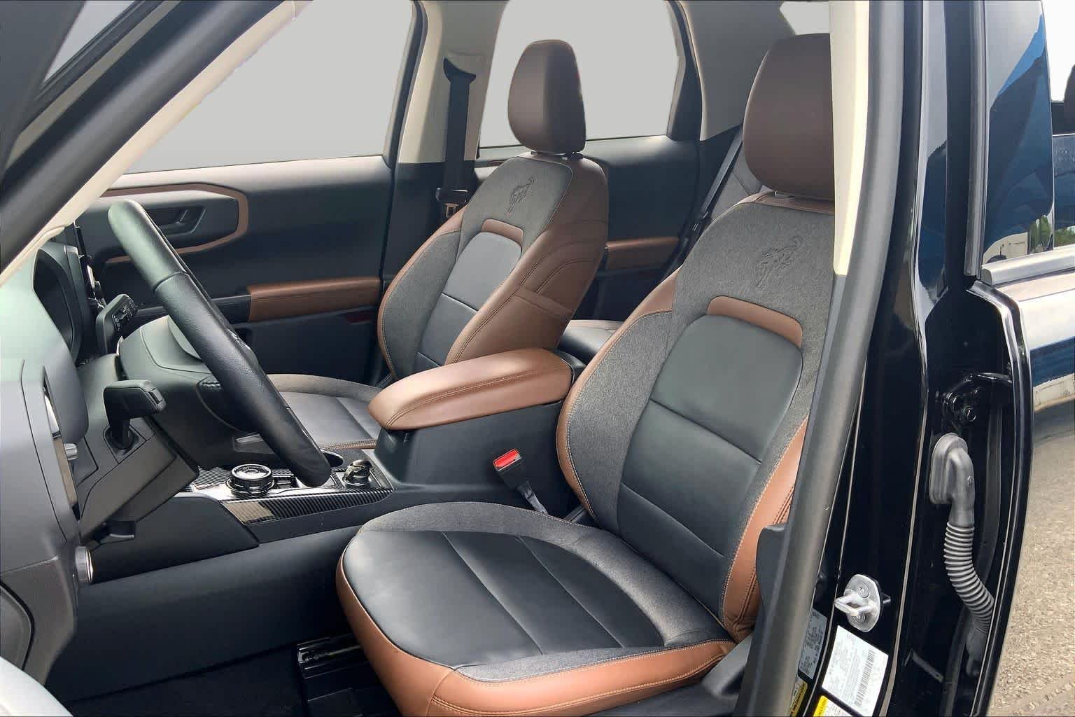 Used 2022 Shadow Black Ford Outer Banks image 8
