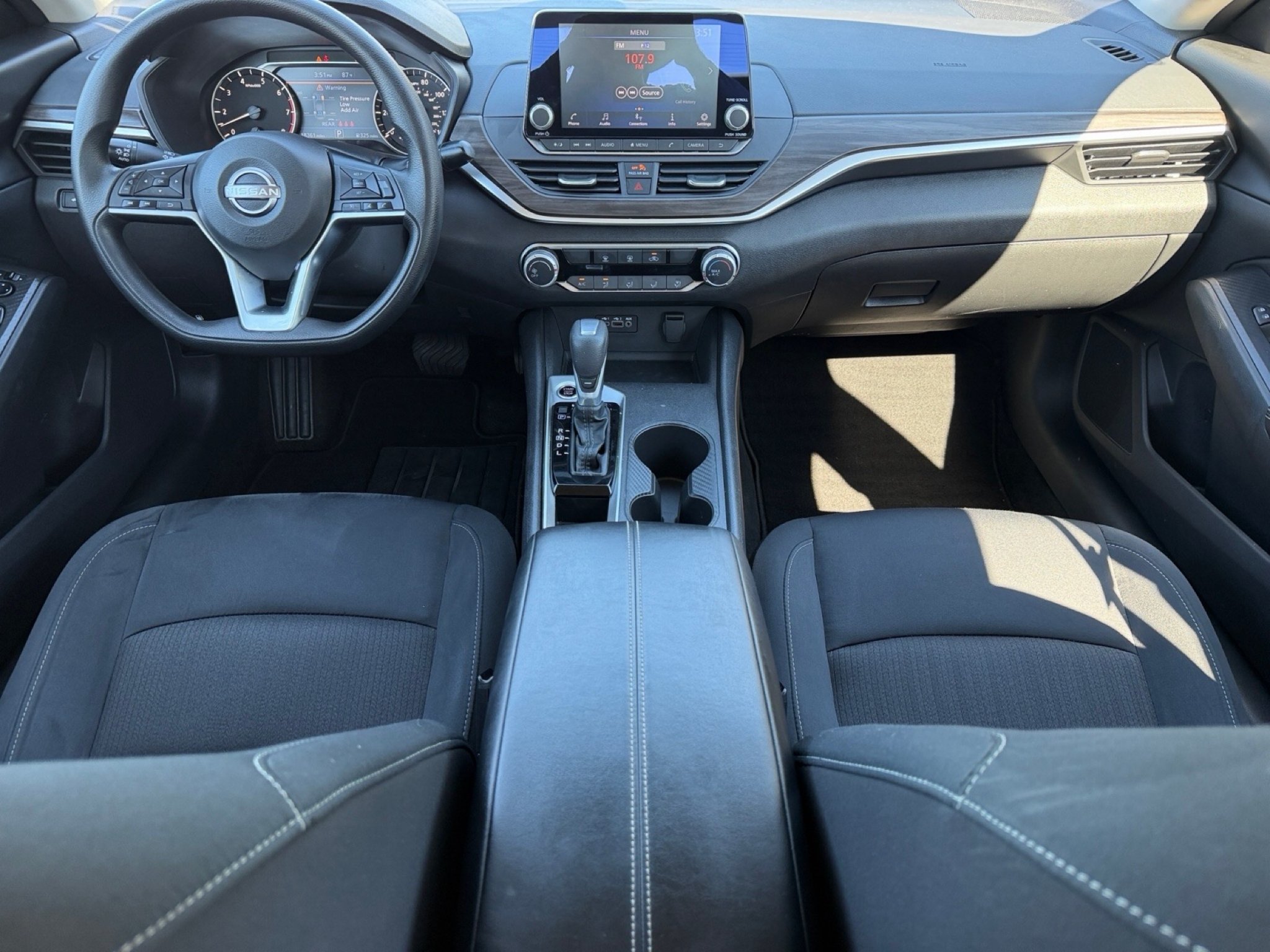 Used 2025 Super Black Nissan SV image 15