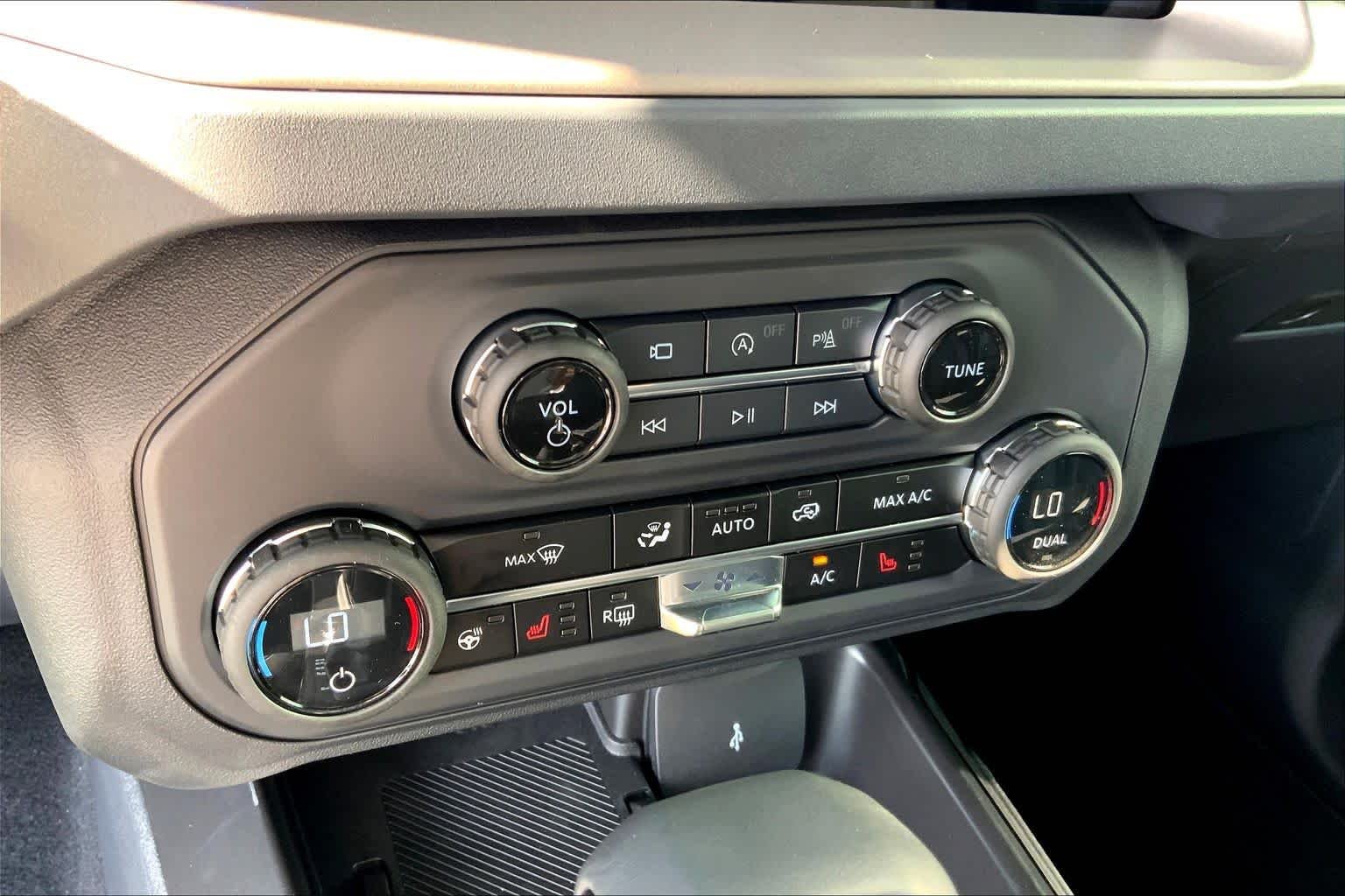 New 2026 Oxford White Ford Outer Banks® image 15