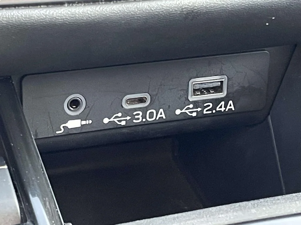 2025 Subaru Outback Limited - Photo 19