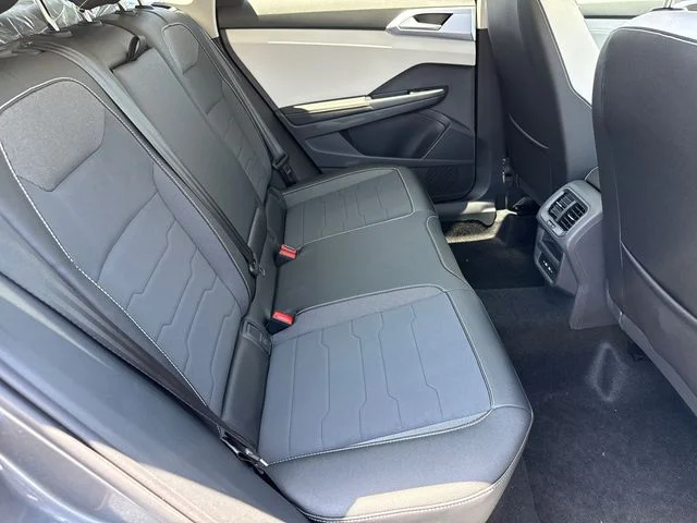 New 2026 Platinum Gray Metallic Volkswagen 1.5T SE image 23