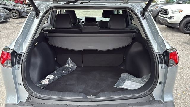 2024 Toyota Corolla Cross XLE - Photo 9