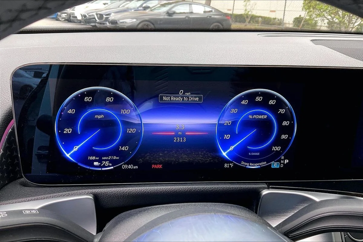 Used 2024  Mercedes-Benz 4MATIC® image 13