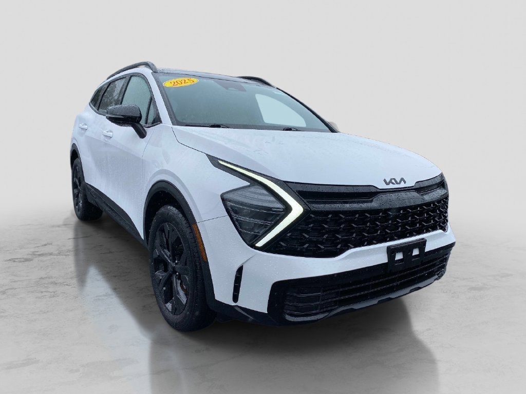 Used 2025 White Kia X-Line image 9