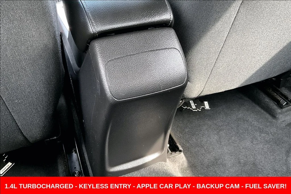 Used 2018 Silver Chevrolet LS image 10