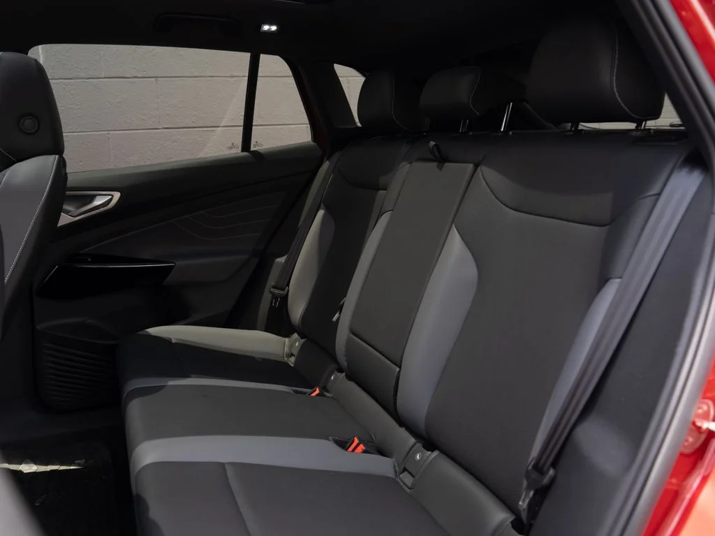 Used 2023 Blue Volkswagen Pro S image 18
