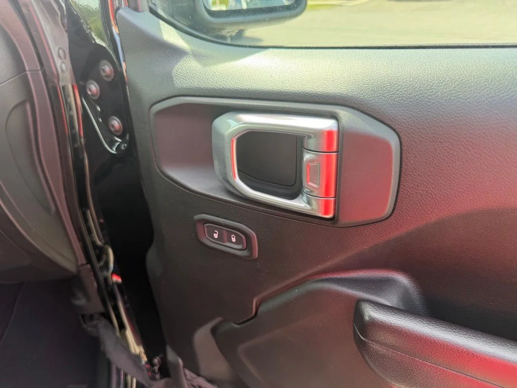 Used 2021 Black Jeep Unlimited Sport S image 31