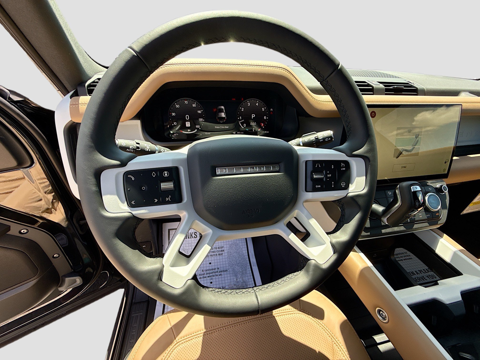 New 2026 Santorini Black Land Rover X-Dynamic SE image 40