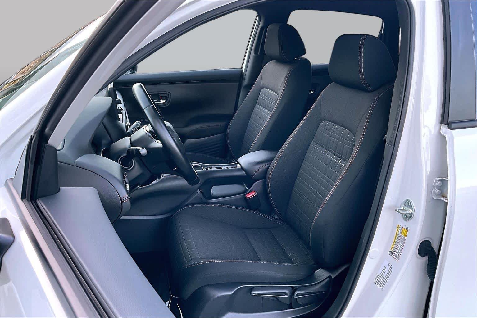 Used 2025 Platinum White Pearl Honda Sport image 8