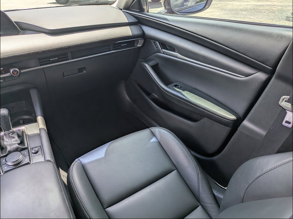 Used 2021 Deep Crystal Blue Mazda Select image 15