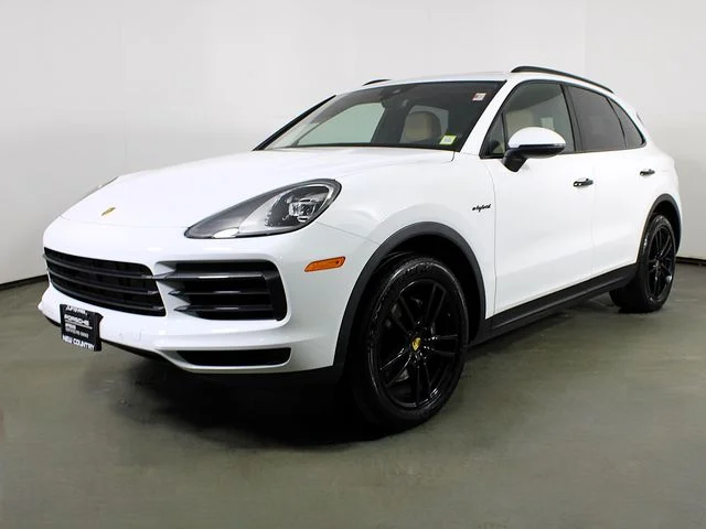 2023 Porsche Cayenne E-Hybrid's photo