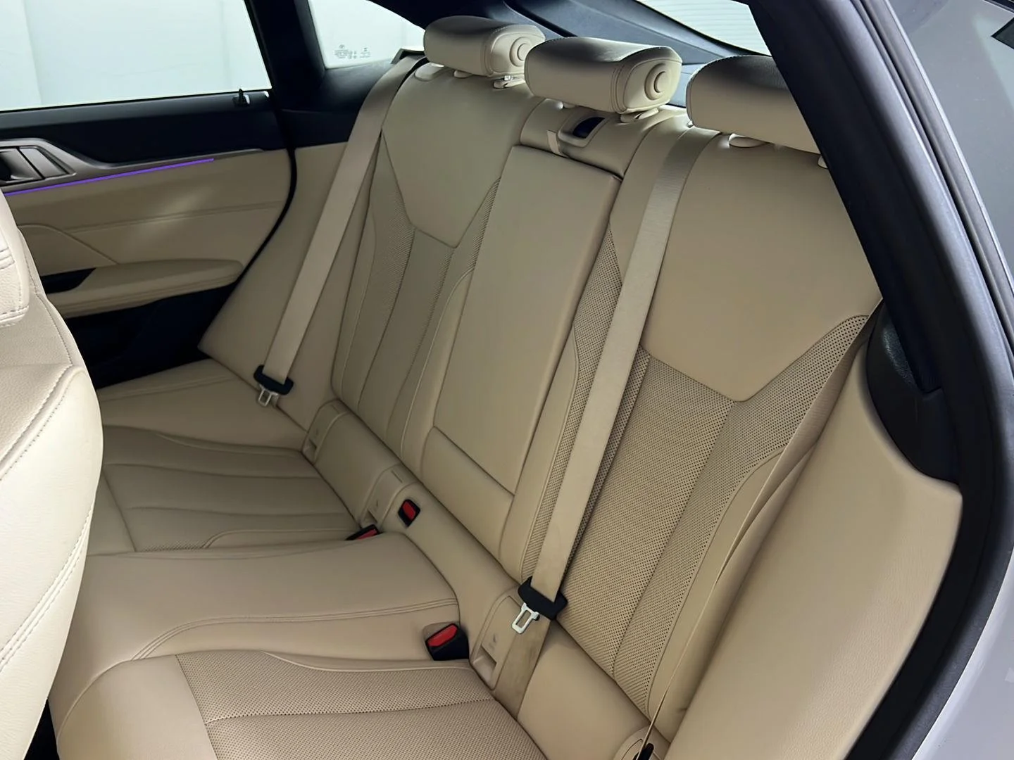 Used 2023 Mineral White Metallic BMW 430i xDrive image 4