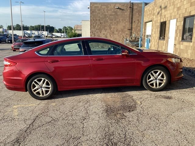 Used 2014 Red Ford SE image 10