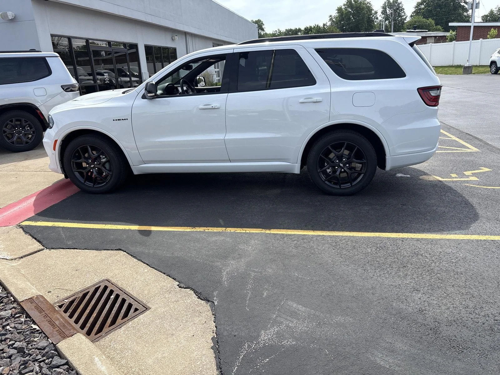 New 2026 White Knuckle Clearcoat Dodge GT Plus HEMI V8 image 8