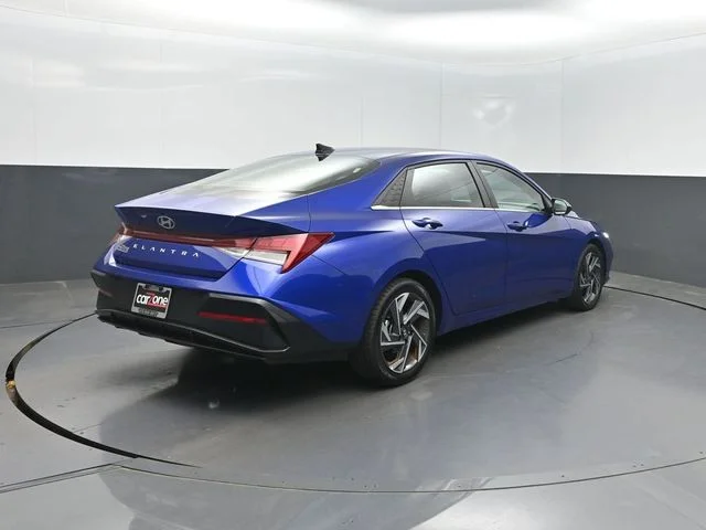 Used 2024 Blue Hyundai SEL image 28