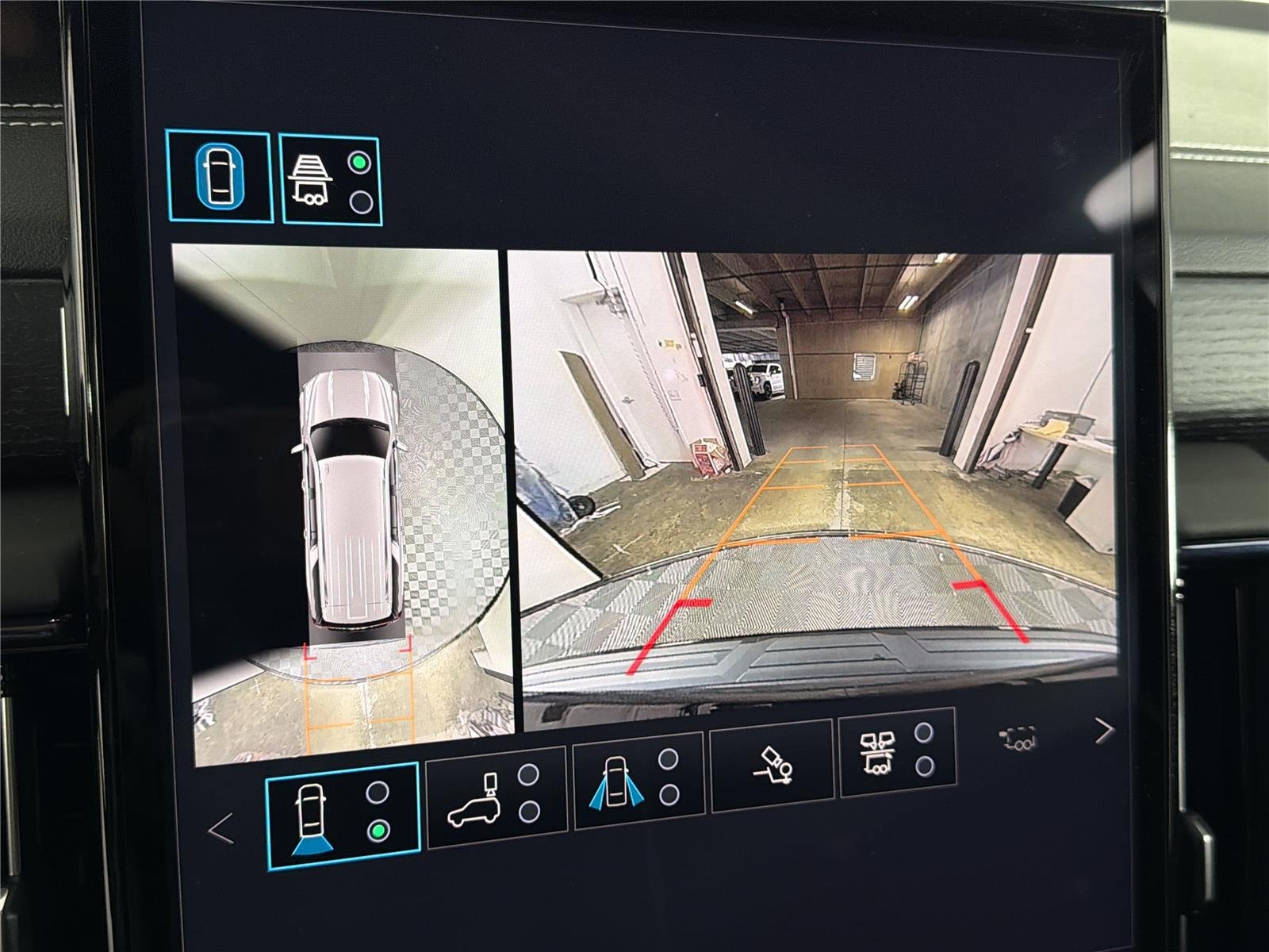 2026 GMC Yukon XL AT4 Ultimate - Photo 34