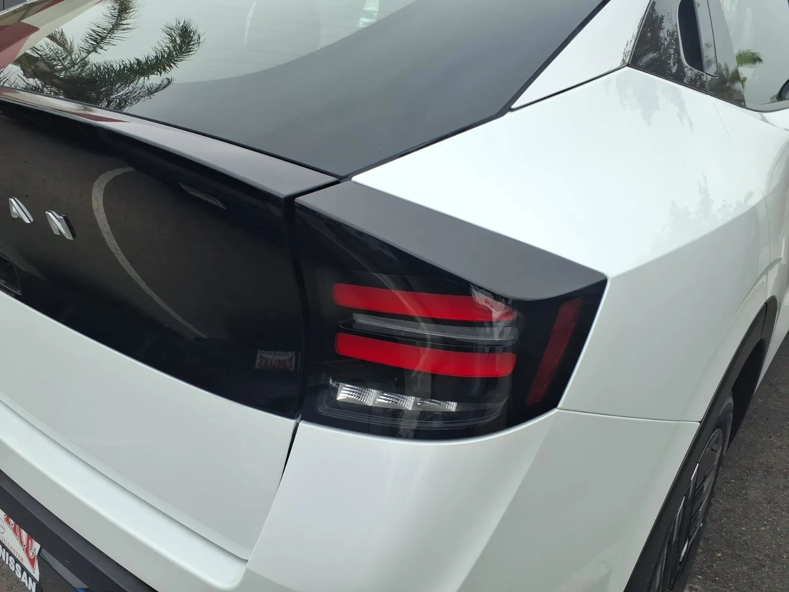 New 2026 Everest White Pearl TriCoat Nissan S+ image 8