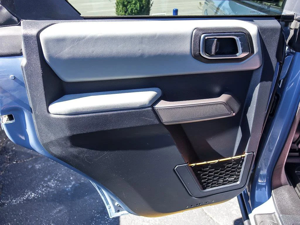 Used 2023 Azure Gray Metallic Tri-Coat Ford Badlands image 26