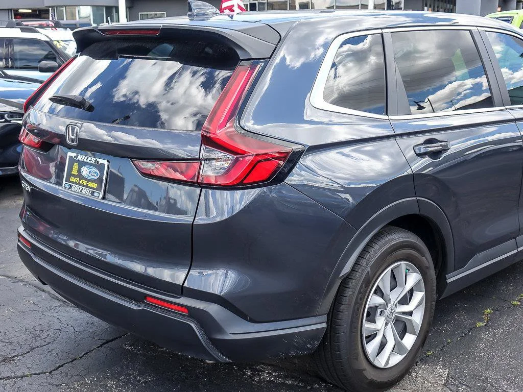 Used 2025 Gray Metallic Honda LX image 8