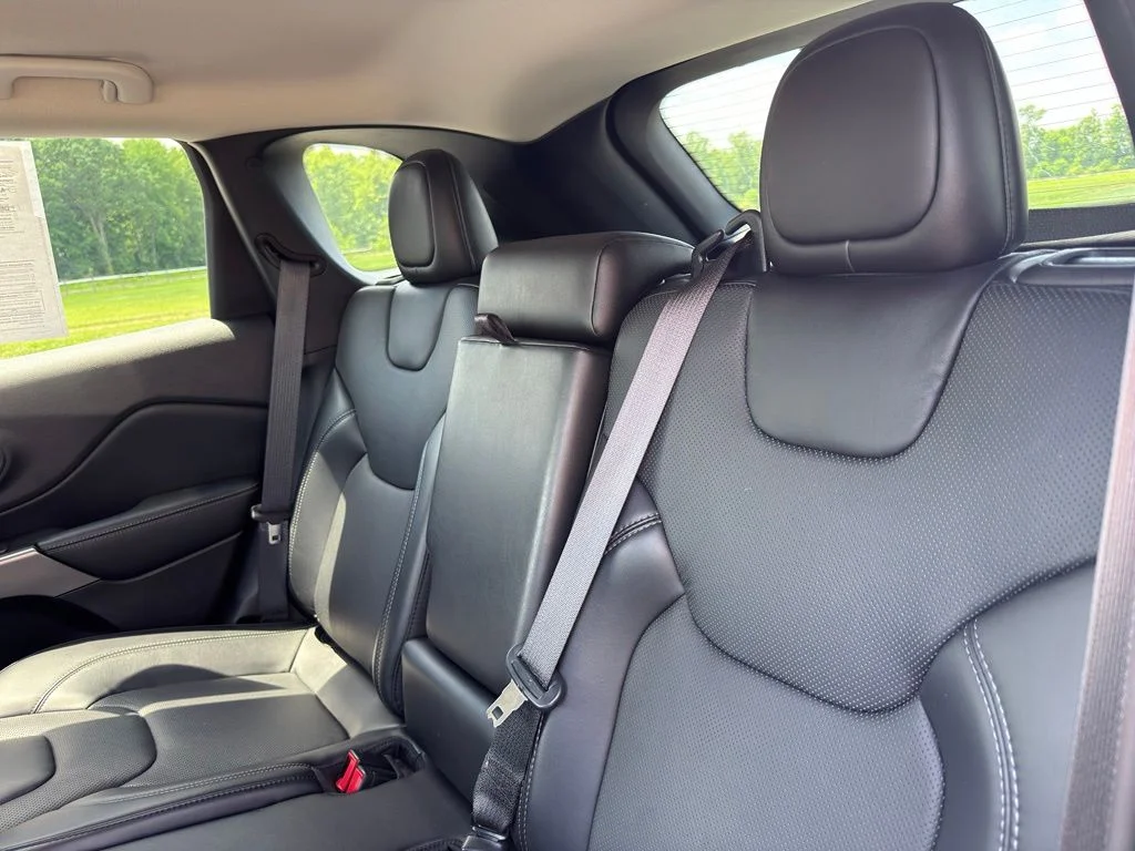 Used 2021 Green Jeep Latitude Lux image 28