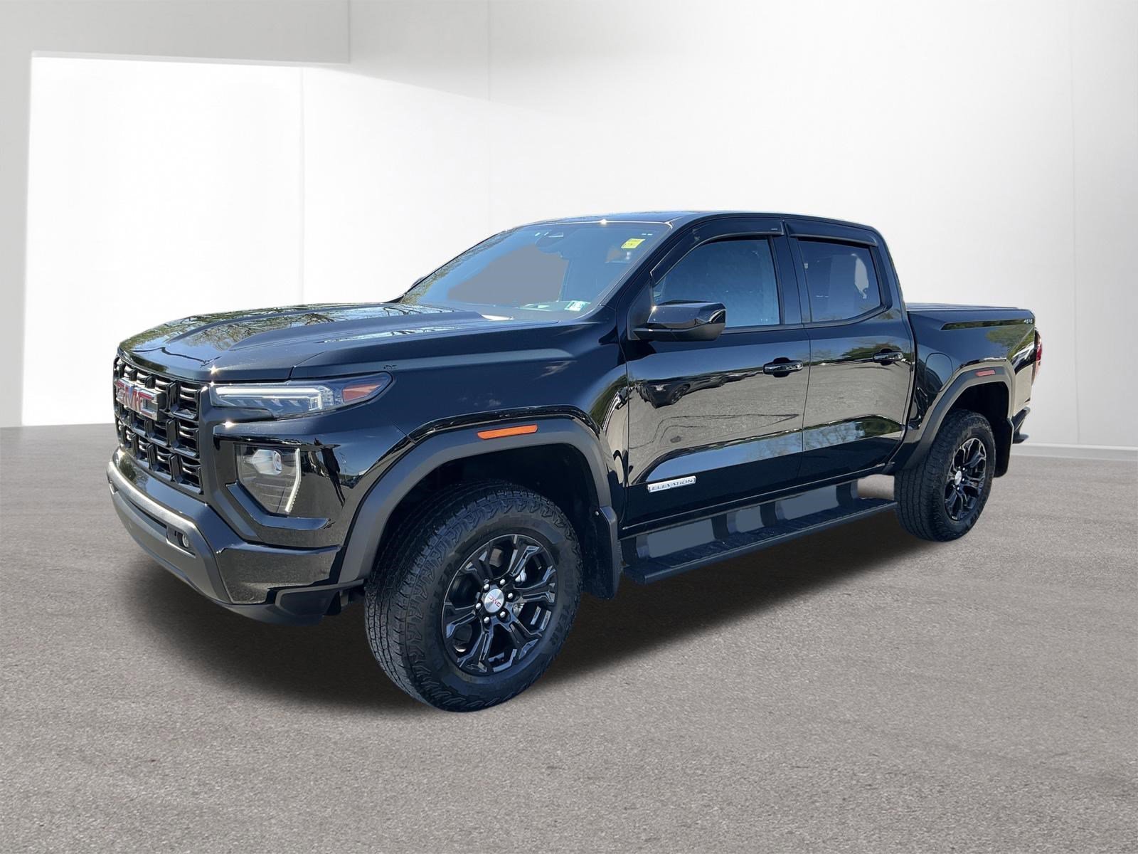 Used 2024 Onyx Black GMC 4WD Elevation image 7