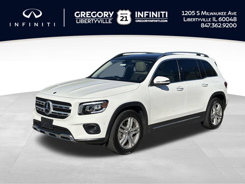 Used 2022 White Mercedes-Benz GLB 250 image 1