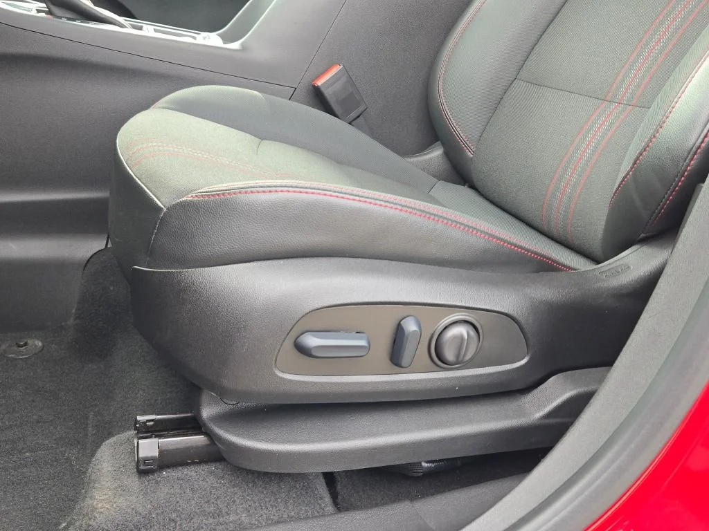 Used 2023 Red Chevrolet RS image 25