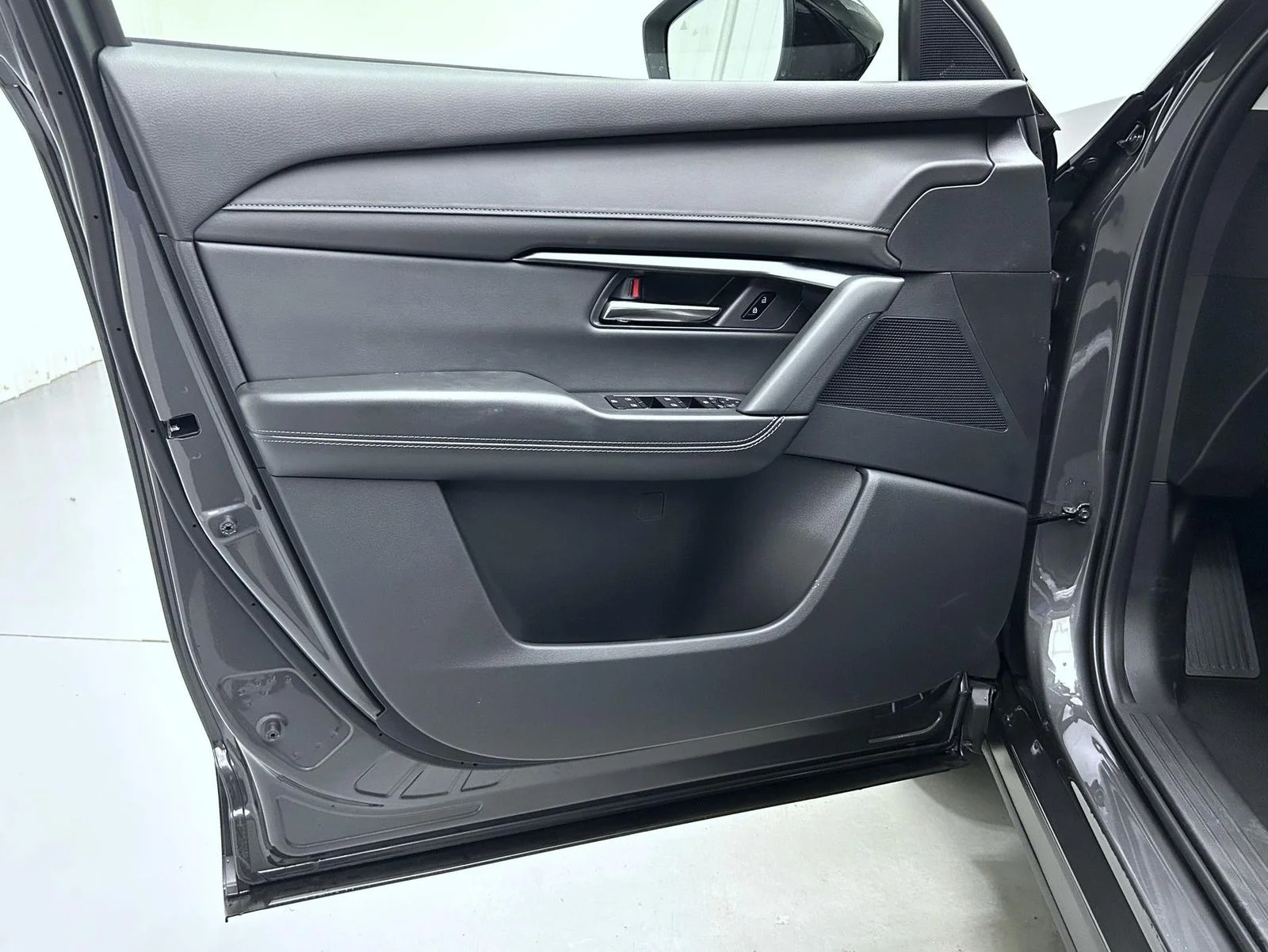 New 2026 Machine Gray Metallic Mazda 2.5 S Preferred AWD image 10