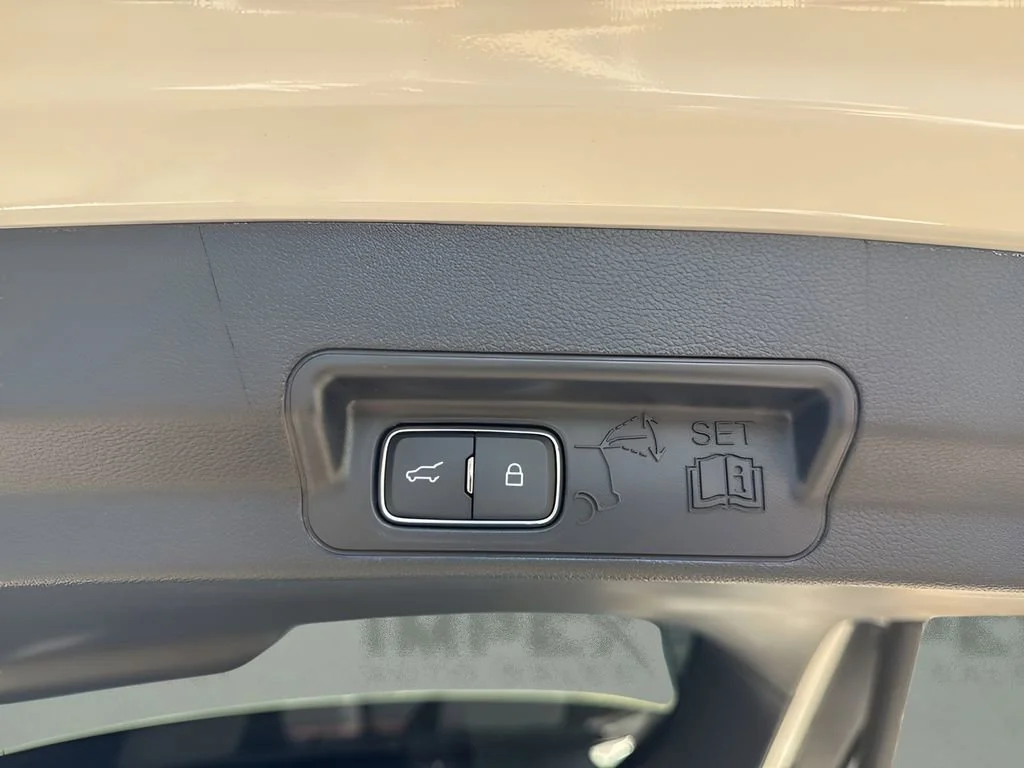 Used 2025  Ford ST image 32