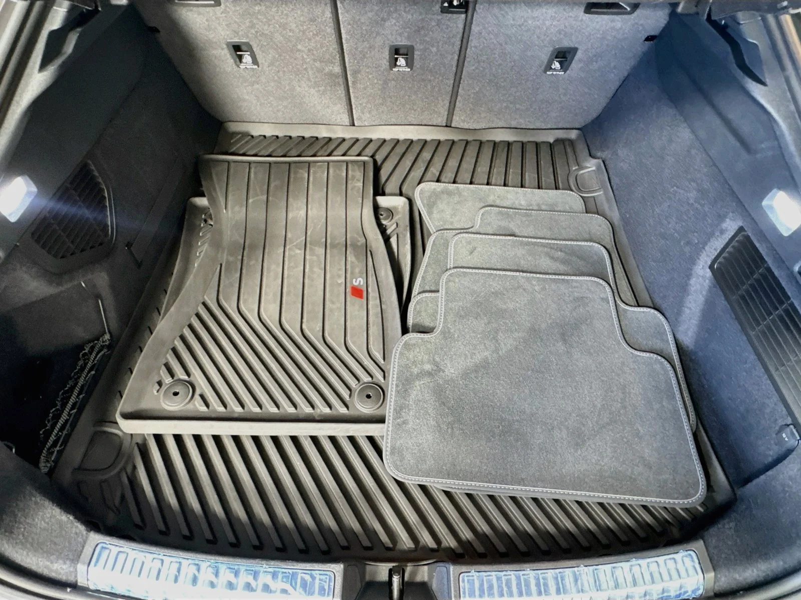 Used 2025 Gray Audi Premium Plus image 23