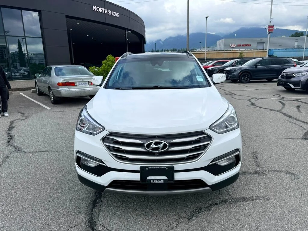 Used 2017  Hyundai AWD 2.0T Ultimate Dilawri Certified   Local BC   R image 8