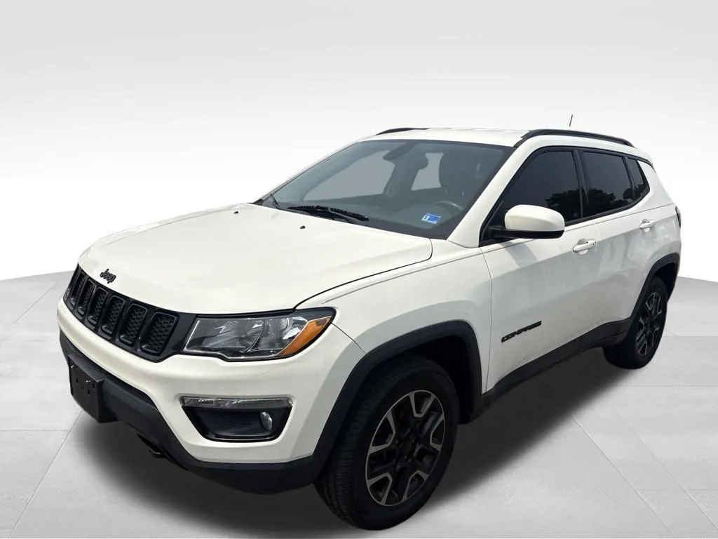 Used 2019 White Jeep Sport image 16