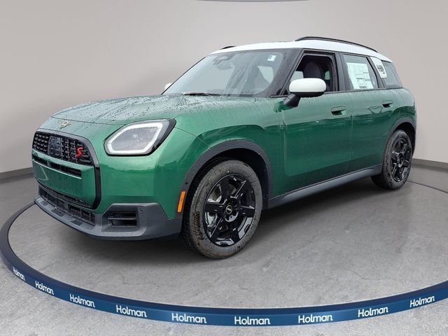 New 2027 Green MINI Signature Plus image 1