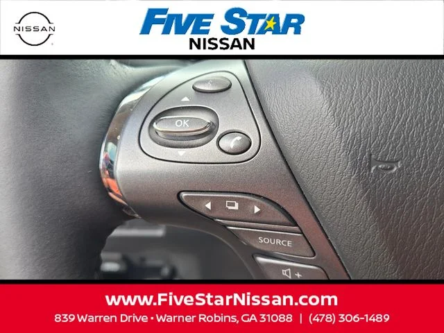Used 2024 Black Nissan Platinum image 27