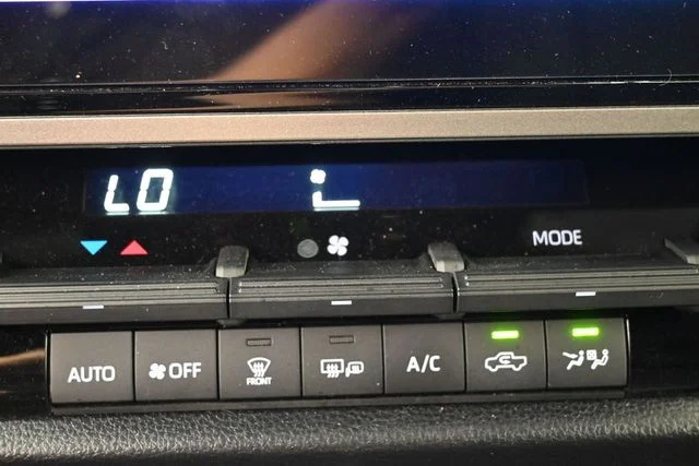 Used 2026  Toyota SR5 image 22